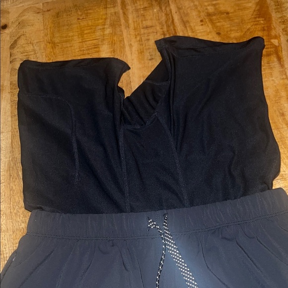 Fabletics Black Athletic Shorts - Picture 4 of 5